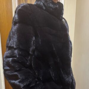 Luxurious Black mink Fur Coat